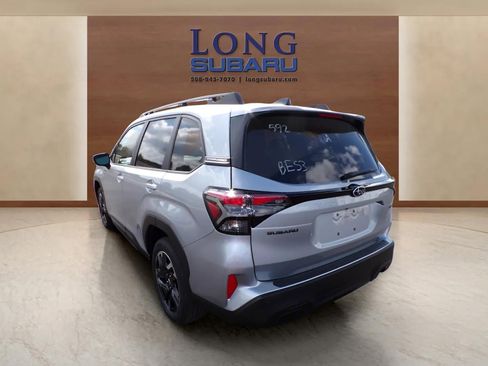 Certified 2025 Subaru Forester Limited image 5