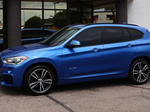 Used 2018 BMW X1 xDrive28i w/ M Sport Package AWD/4WD image 7
