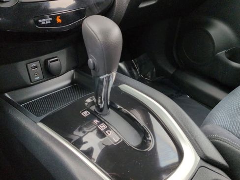 Used 2016 Nissan Rogue S image 32