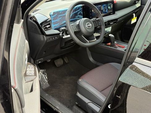 Certified 2026 Nissan Kicks SR w/ SR Premium Package FWD image 10