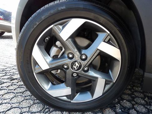 Used 2023 Hyundai Venue SEL w/ Cargo Package FWD image 28