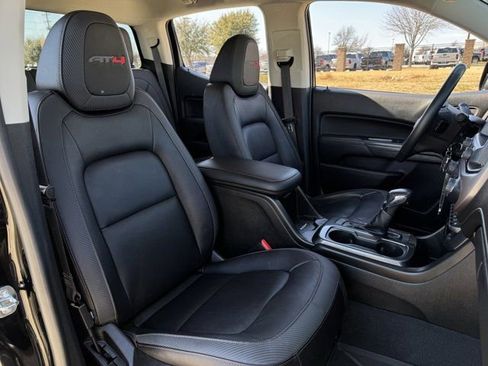 Used 2022 GMC Canyon AT4 image 33