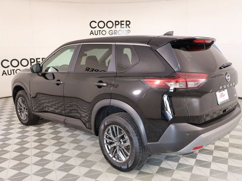 Used 2023 Nissan Rogue S AWD/4WD image 21