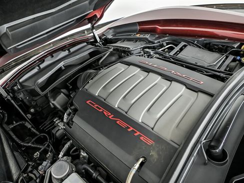 Used 2019 Chevrolet Corvette Grand Sport w/ Carbon Flash Badge Package RWD image 12