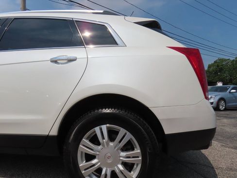 Used 2016 Cadillac SRX Luxury w/ Driver Awareness Package FWD image 28