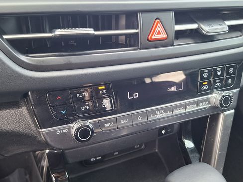 Used 2024 Kia Seltos SX w/ SX Sunroof Package AWD/4WD image 15