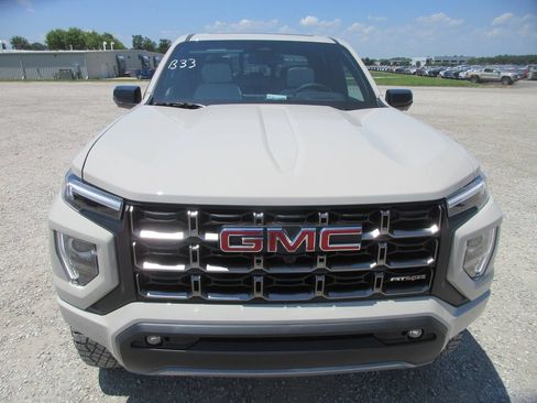 New 2026 GMC Canyon AT4X AWD/4WD image 11