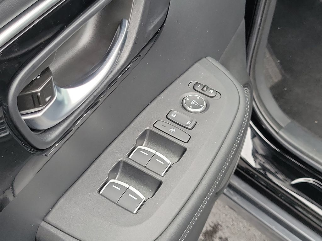 Certified 2025 Acura ADX FWD image 19