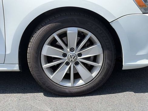 Used 2015 Volkswagen Jetta SE FWD image 9