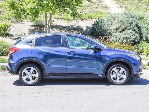 Used 2016 Honda HR-V EX image 7