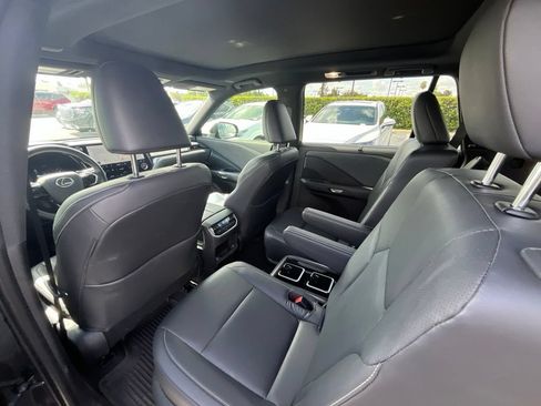 Used 2026 Lexus TX 350 AWD w/ Technology Package image 3