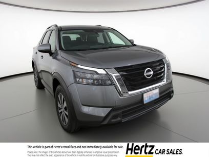 Used 2025 Nissan Pathfinder SV
