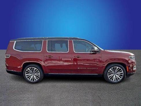 Used 2024 Jeep Grand Wagoneer L Series III AWD/4WD image 4