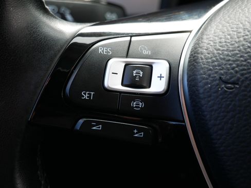 Used 2019 Volkswagen Atlas SEL Premium image 27