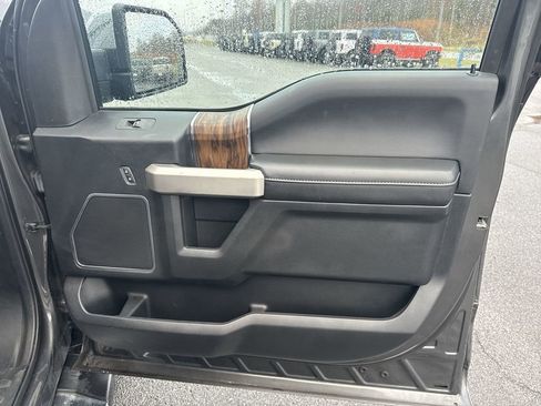 Used 2019 Ford F150 Lariat w/ Equipment Group 502A Luxury image 22