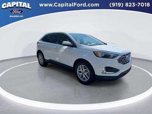 Certified 2022 Ford Edge SEL w/ Convenience Package image 2