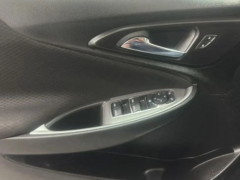 Used 2025 Chevrolet Malibu LT FWD image 17