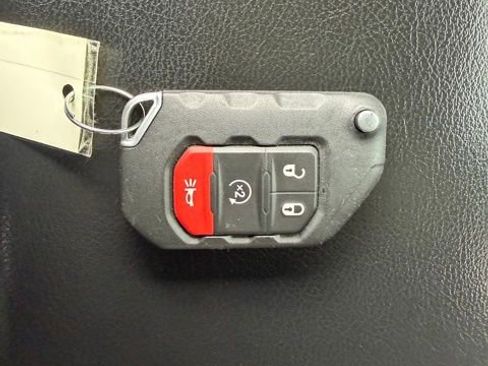 Used 2019 Jeep Wrangler Unlimited Sport AWD/4WD image 34