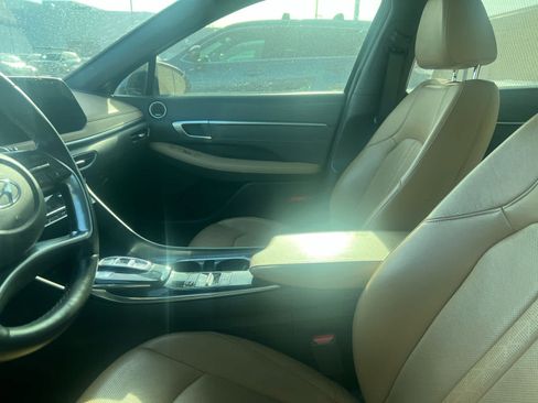 Used 2021 Hyundai Sonata Limited w/ Winter Weather Package image 5