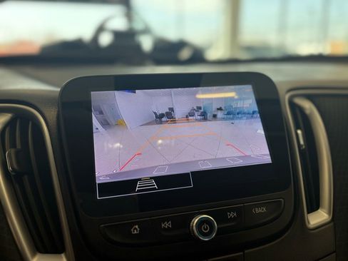 Used 2024 Chevrolet Malibu LT image 32