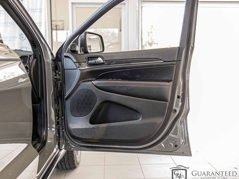 Used 2019 Jeep Grand Cherokee Trailhawk image 37