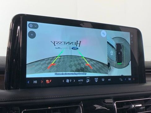 New 2025 Lincoln Aviator Reserve w/ Luxury Package image 13