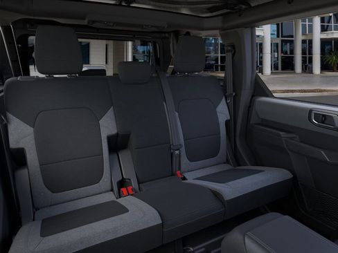 New 2025 Ford Bronco 4-Door AWD/4WD image 11