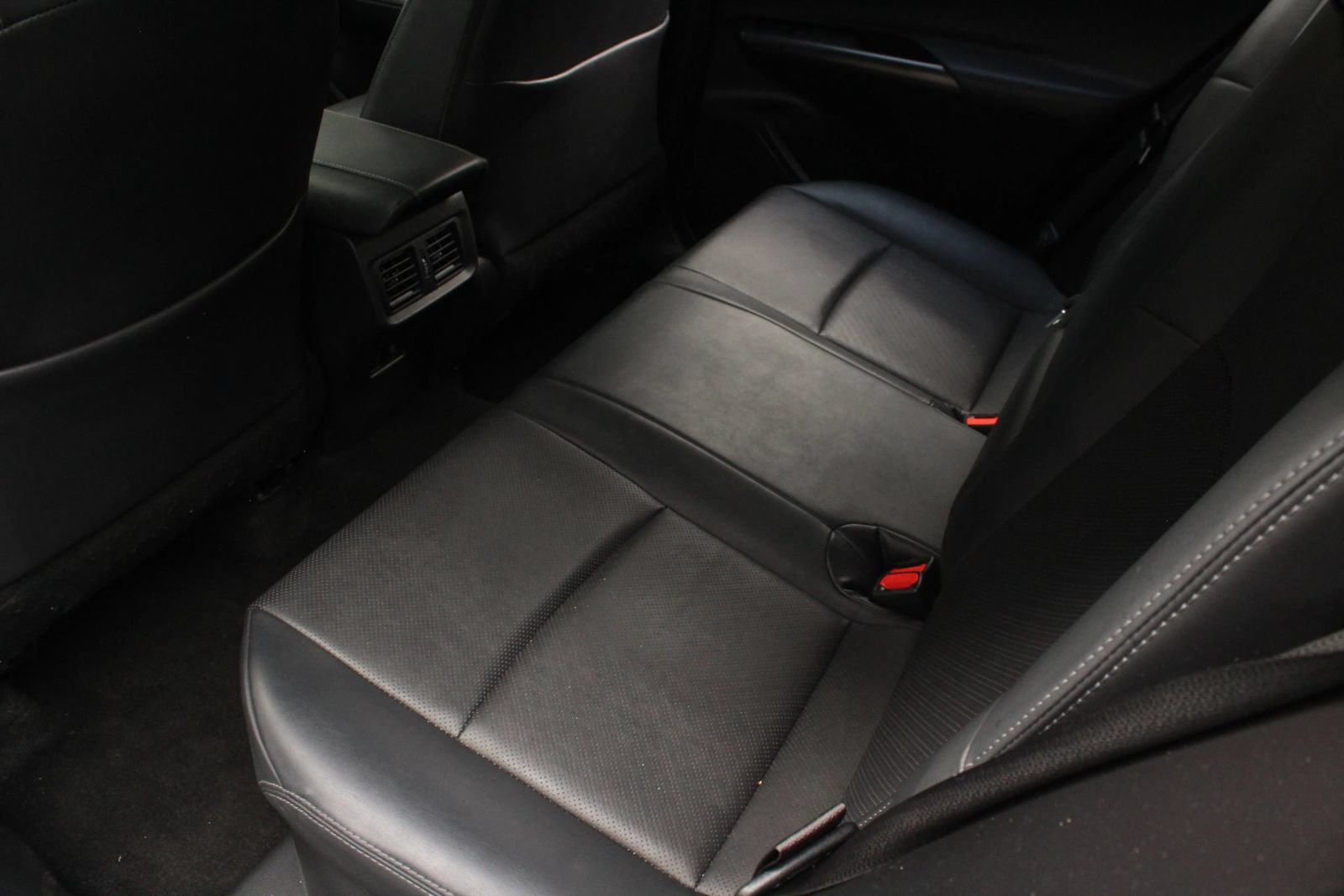 Used 2021 Toyota Venza XLE w/ Softex Package AWD/4WD image 19
