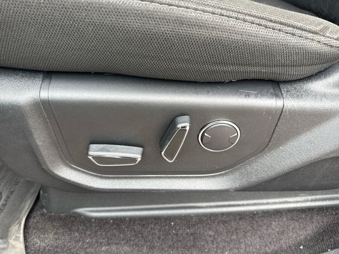 Used 2018 Ford F150 XLT w/ Equipment Group 302A Luxury image 11