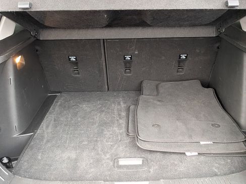 Used 2025 Chevrolet Trax LT image 33