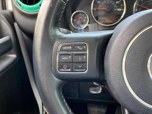 Used 2017 Jeep Wrangler Unlimited Sport w/ Connectivity Group AWD/4WD image 15