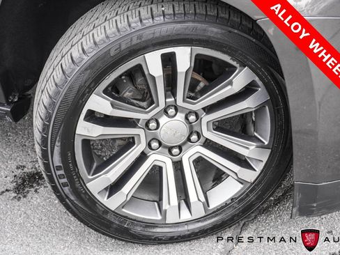 Used 2019 GMC Yukon Denali w/ Denali Ultimate Package image 13