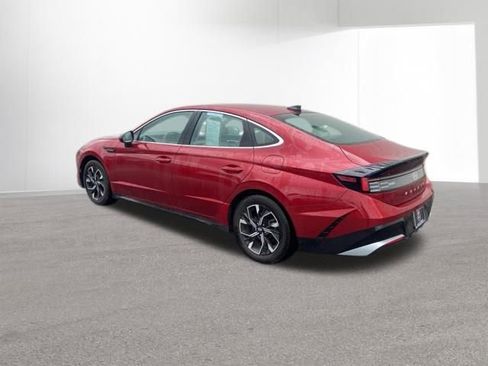 Used 2024 Hyundai Sonata SEL FWD image 4