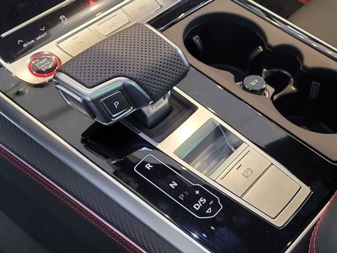 New 2026 Audi SQ7 Prestige AWD/4WD image 22