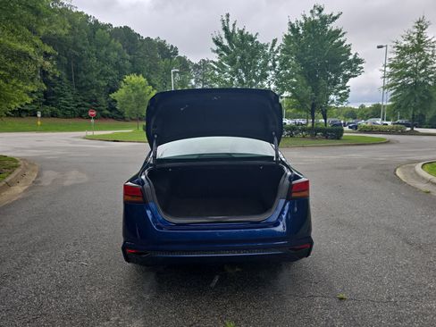 Used 2019 Nissan Altima 2.5 S FWD image 12