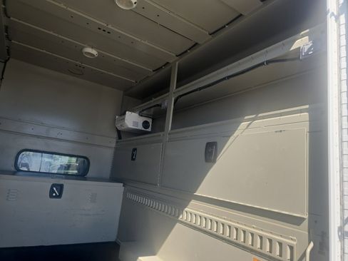 Used 2018 Ford F450 XL w/ Power Equipment Group image 15