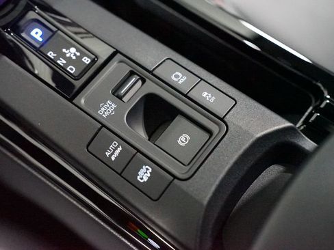 New 2026 Toyota Prius Plug-In Hybrid image 24