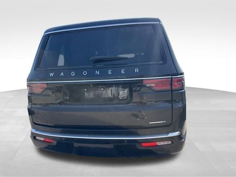 Used 2024 Jeep Wagoneer L Series II w/ Flexible Seating Group image 12