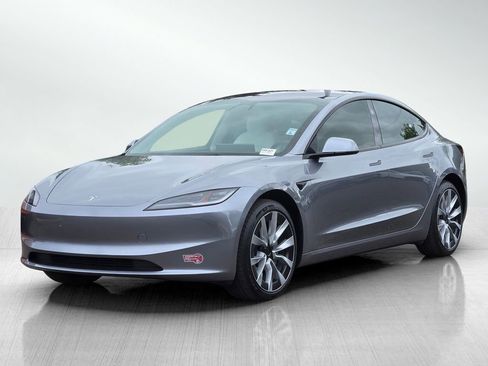 Used 2024 Tesla Model 3 Standard Range RWD image 9