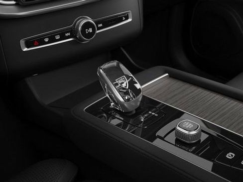 New 2026 Volvo XC90 B6 Ultra w/ Protection Package AWD/4WD image 9