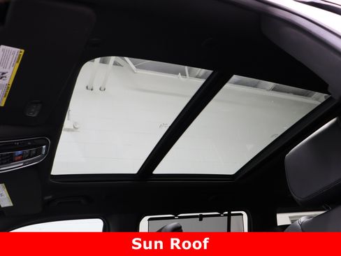 Used 2022 Jeep Wagoneer Series III w/ Premium Group I image 29