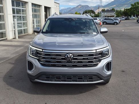 Used 2024 Volkswagen Atlas SEL AWD/4WD image 12
