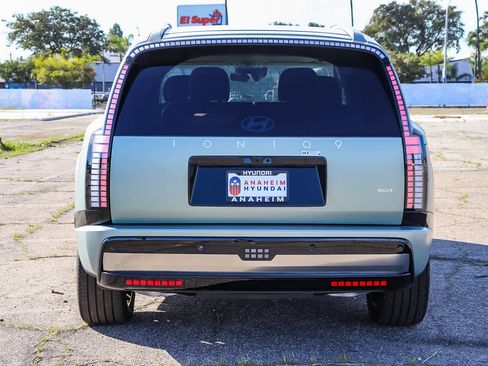 New 2026 Hyundai Ioniq 9 Calligraphy image 7