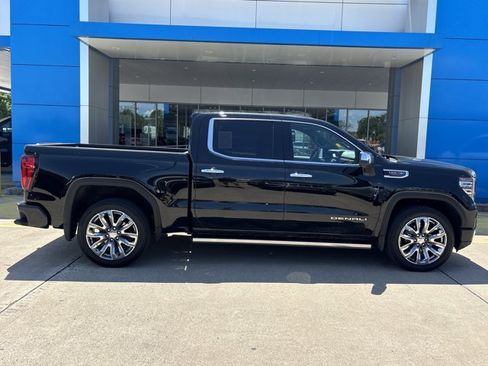 Used 2026 GMC Sierra 1500 Denali AWD/4WD image 2