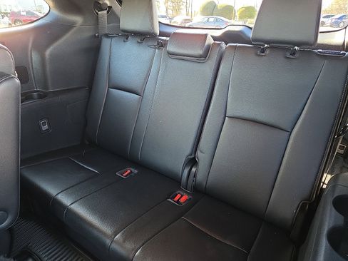 Used 2023 Toyota Highlander XSE image 10