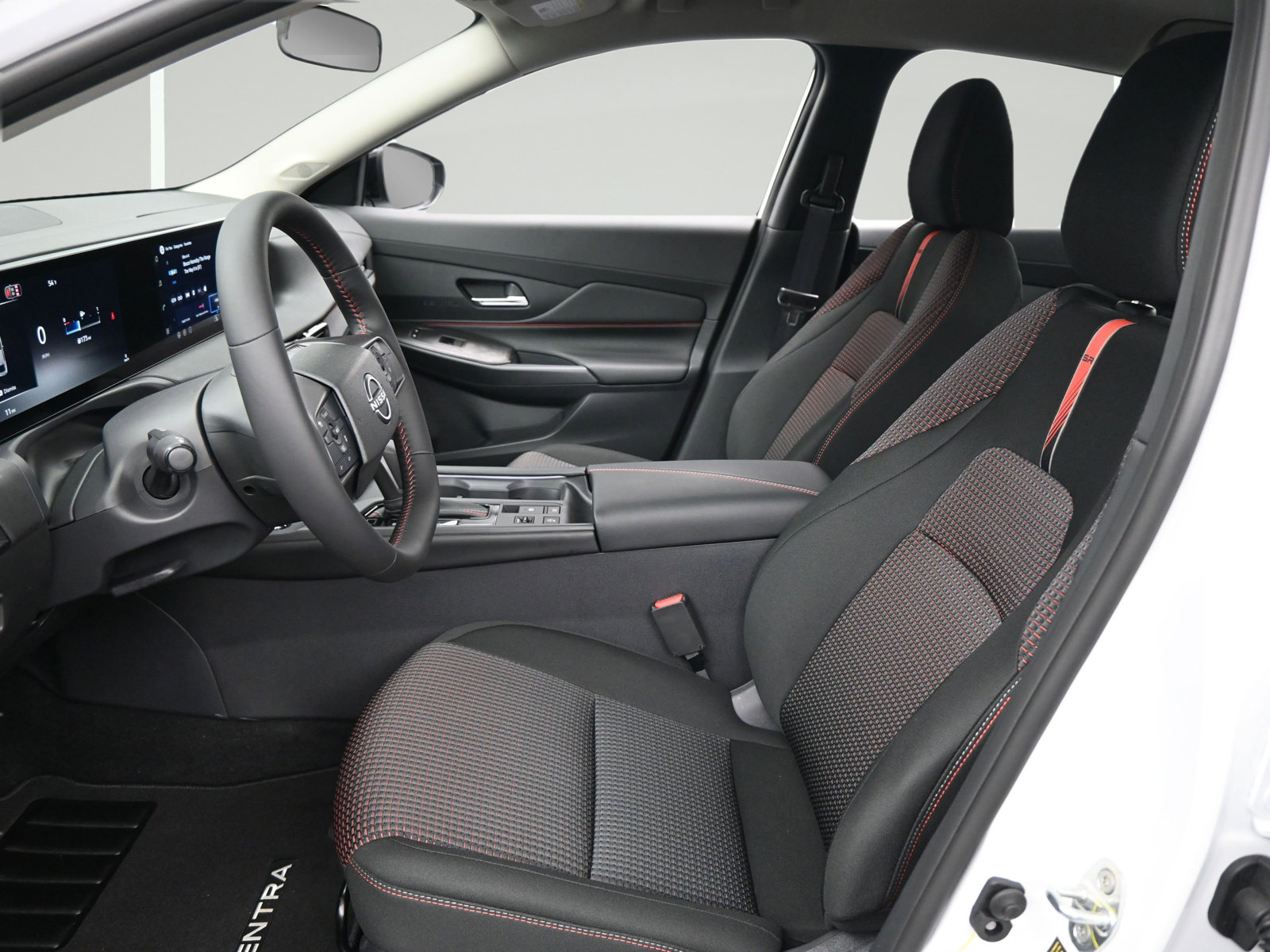 Certified 2026 Nissan Sentra SR w/ Floor Mat Package FWD image 9
