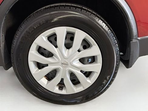 Used 2016 Nissan Rogue S image 29