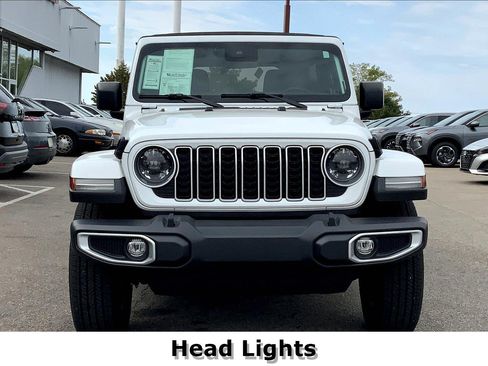 Used 2024 Jeep Wrangler Sahara image 2