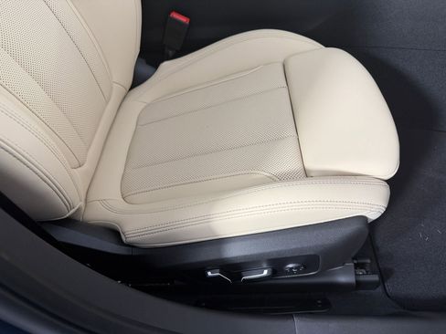 New 2026 BMW 330i Sedan w/ Convenience Package RWD image 34