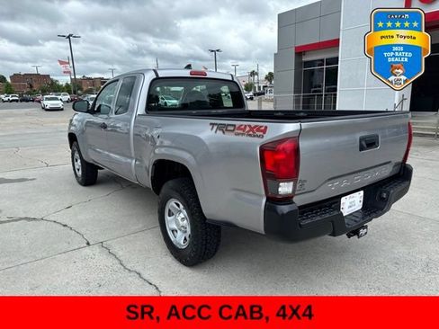 Used 2018 Toyota Tacoma SR AWD/4WD image 7